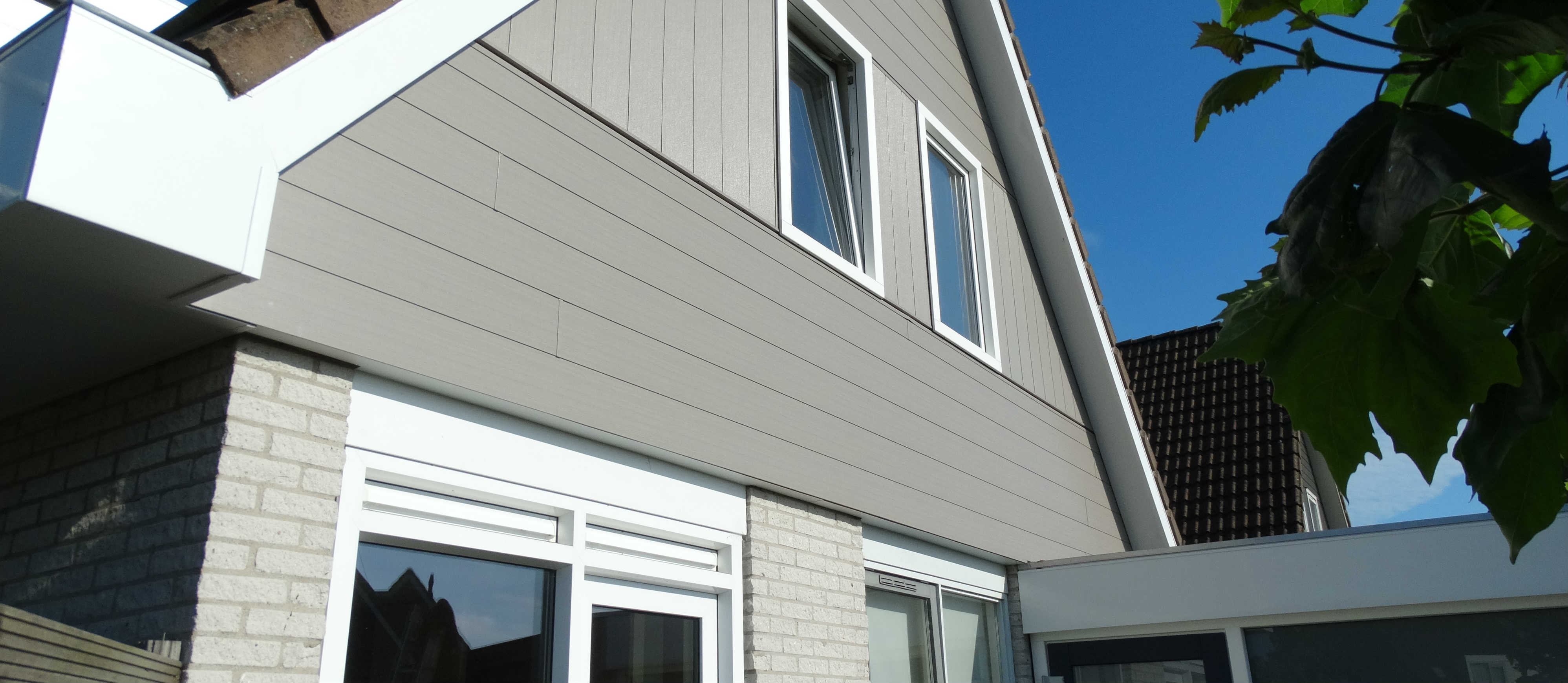 Modern huis met kozijnen